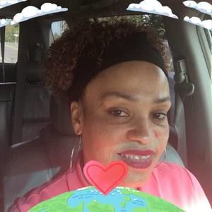 Meet your Posher, Juana